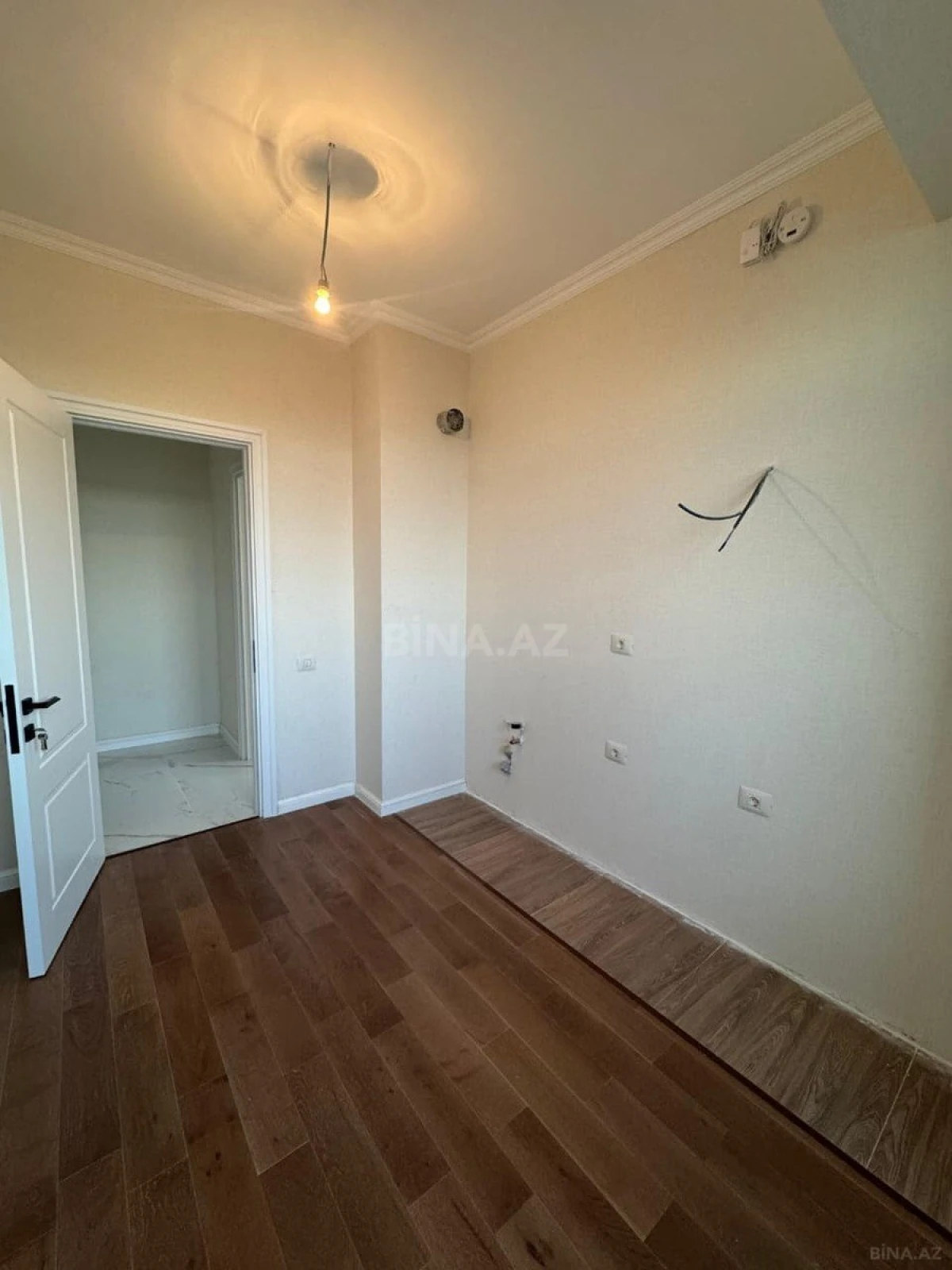 Satılır 2 otaqlı mənzil 63 m²