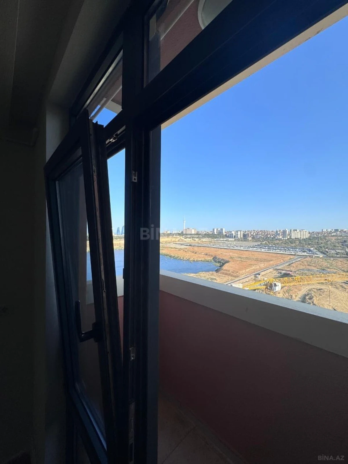 Satılır 2 otaqlı mənzil 63 m²