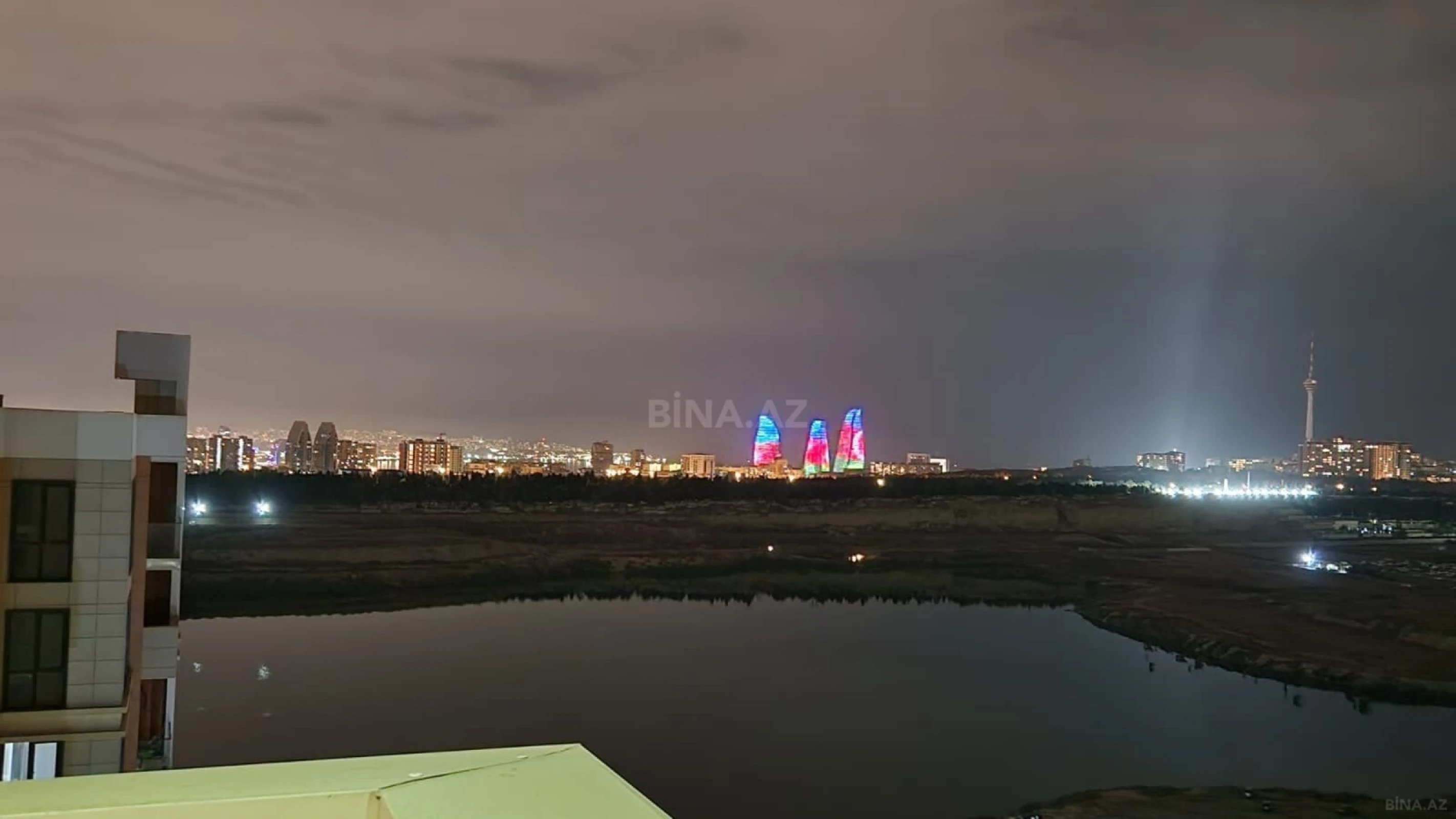 Satılır 2 otaqlı mənzil 63 m²