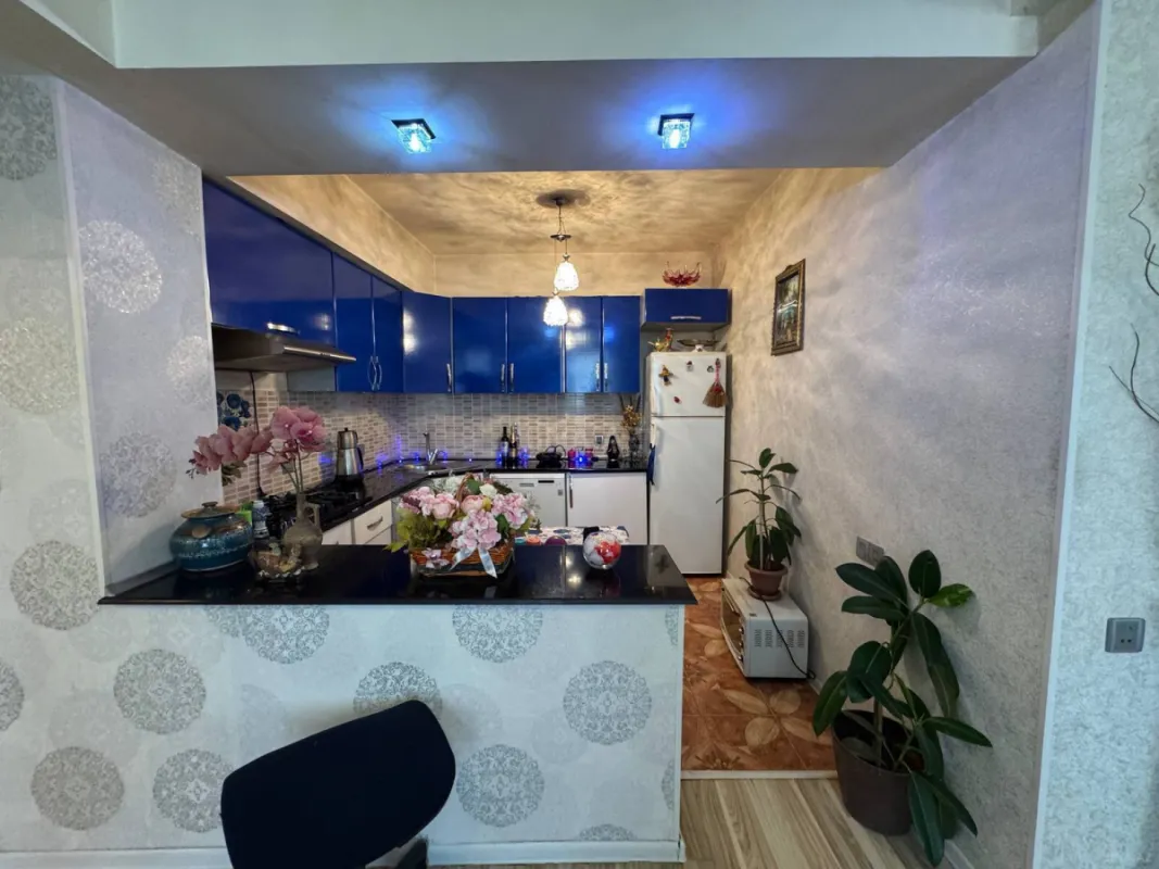 Satılır 3 otaqlı mənzil 71 m²