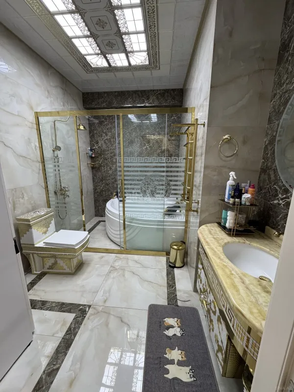 Satılır 3 otaqlı mənzil 105 m²