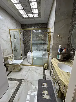 Satılır 3 otaqlı mənzil 105 m²