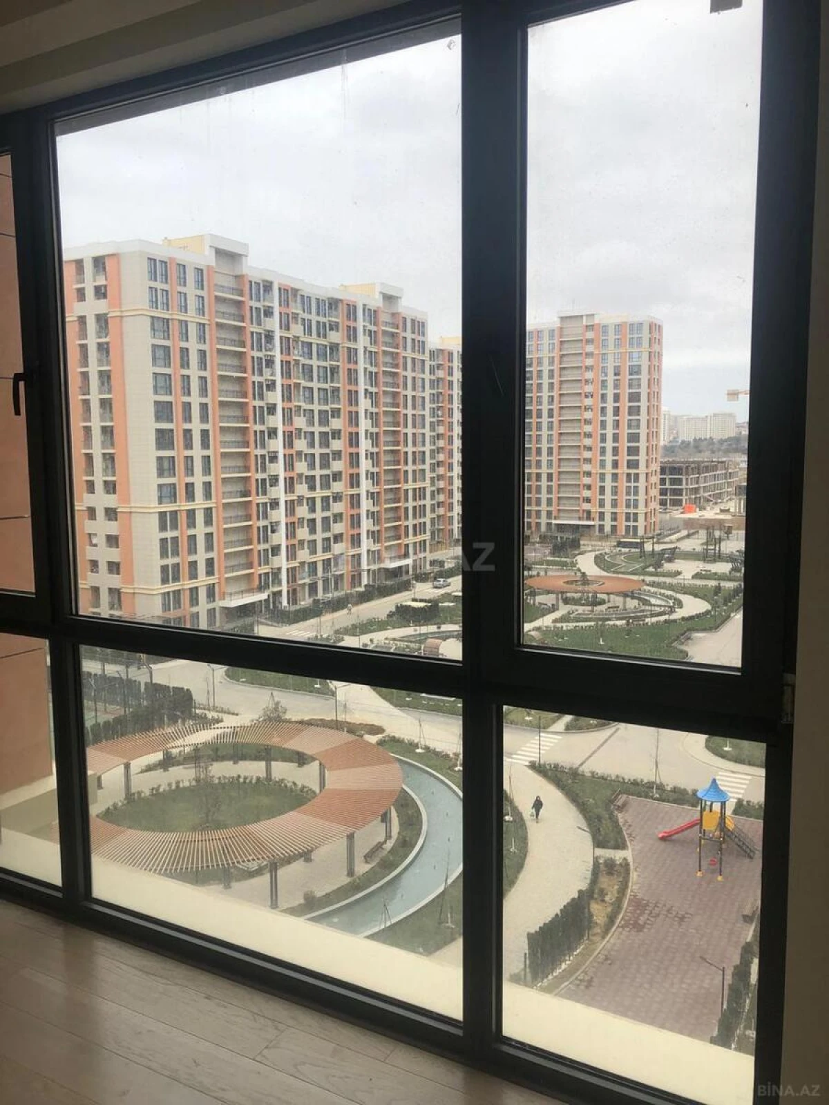 Kirayə verilir 2 otaqlı mənzil 60 m²