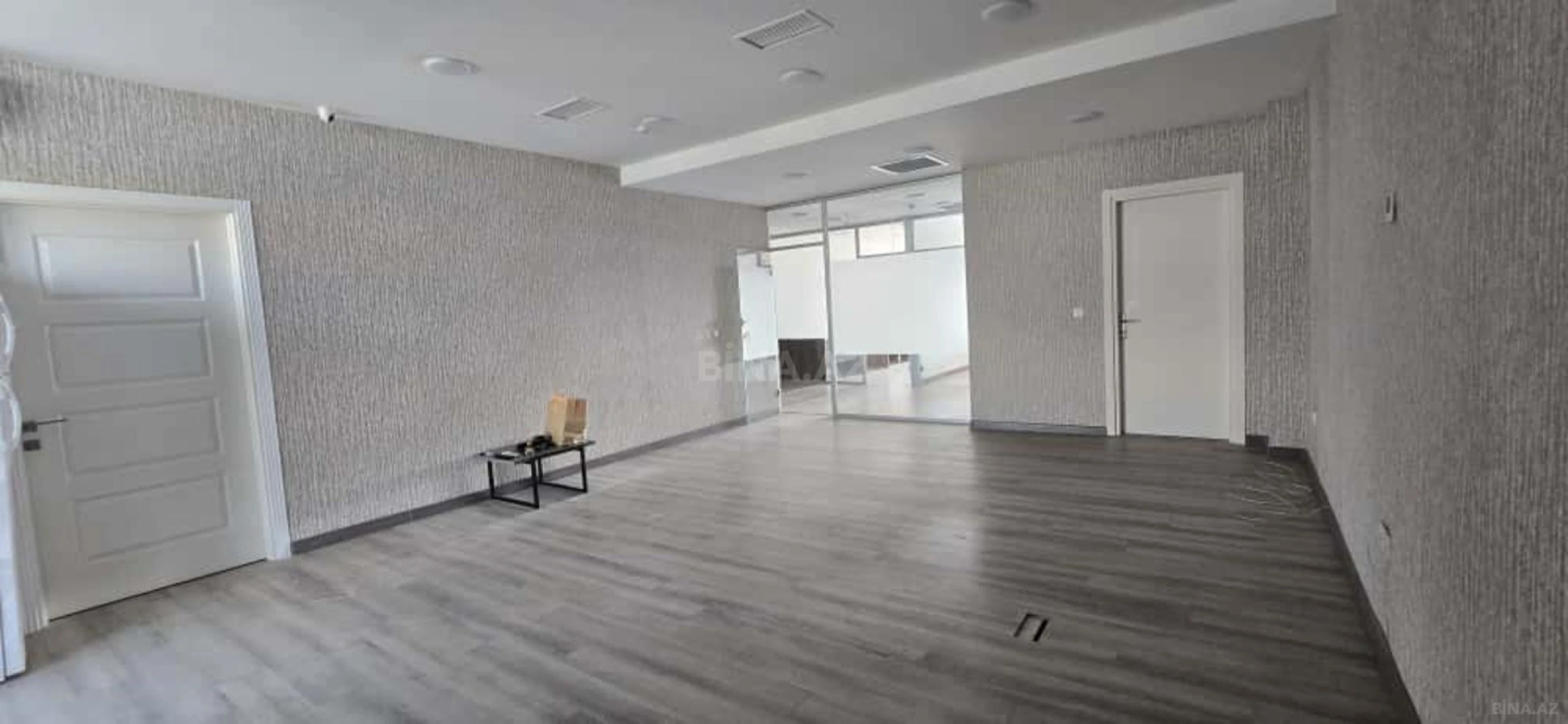 Kirayə verilir 6 otaqlı ofis 255 m²