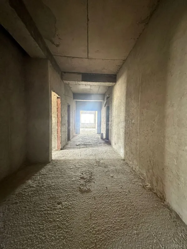 Satılır 4 otaqlı mənzil 200 m²