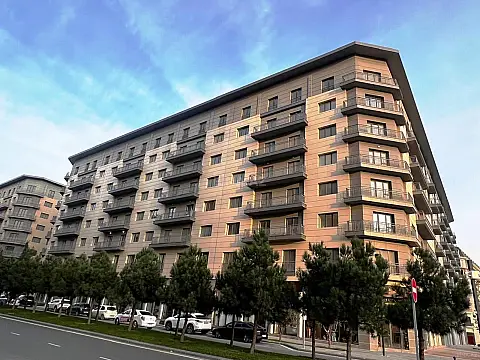 Satılır 4 otaqlı mənzil 200 m² — Bakı, Yeni Günəşli 4 otaq 200.00 m²