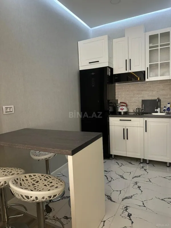 Kirayə verilir 2 otaqlı mənzil 60 m²