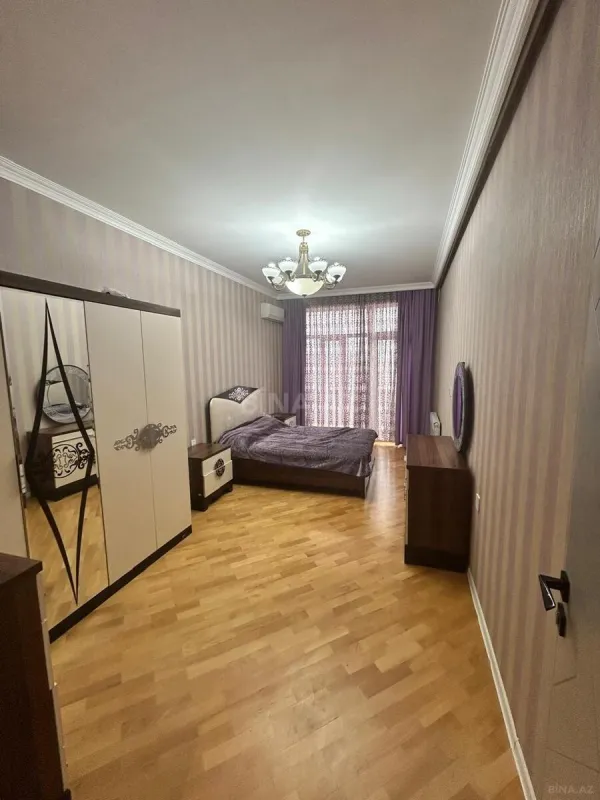 Satılır 3 otaqlı mənzil 102 m²