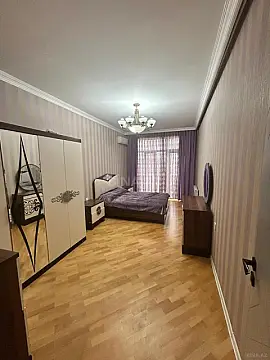 Satılır 3 otaqlı mənzil 102 m²