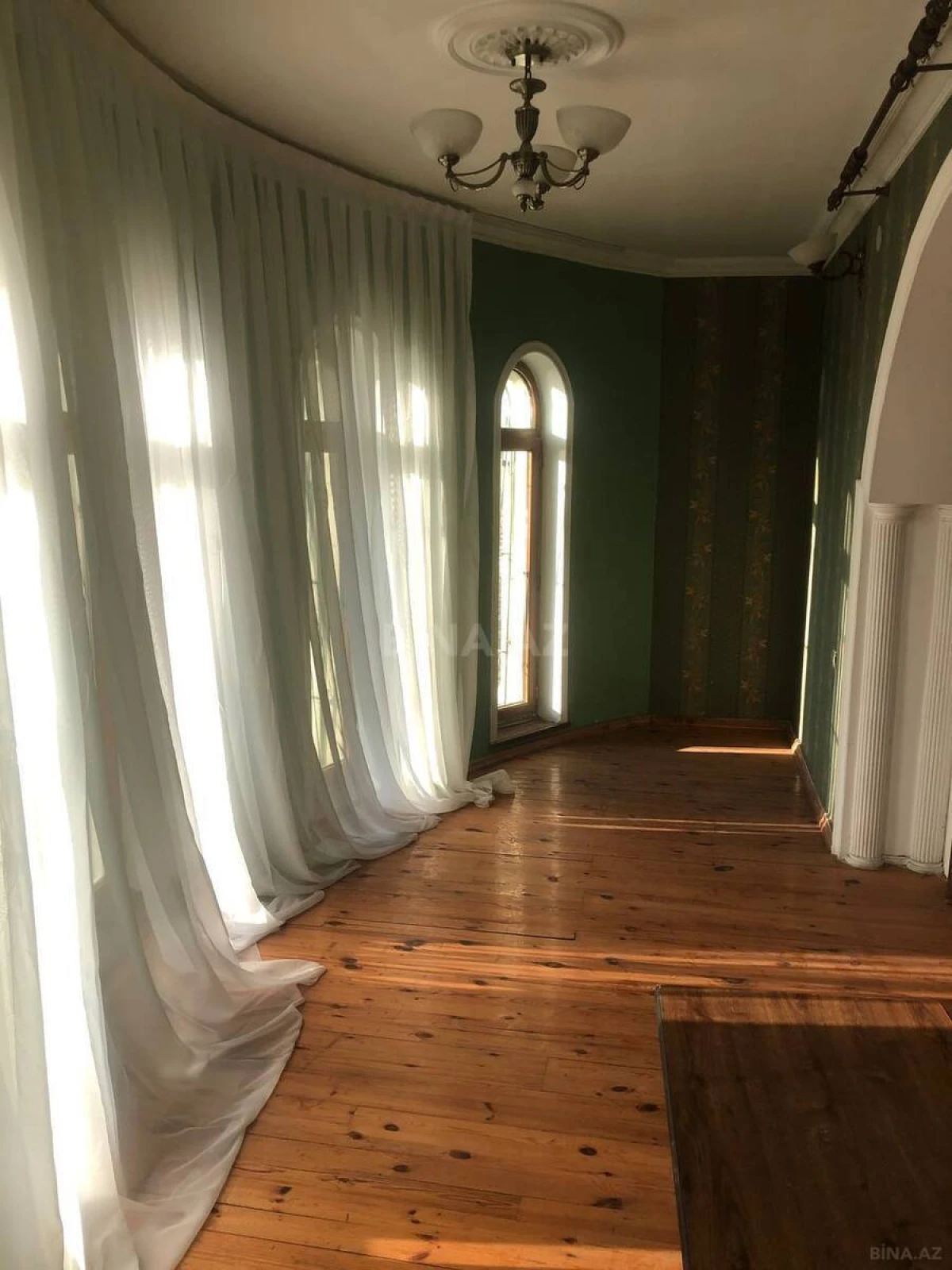 Kirayə verilir 7 otaqlı ofis 300 m²