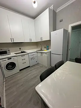 Kirayə verilir 2 otaqlı mənzil 75 m²