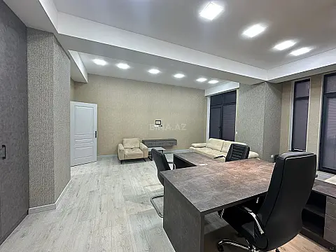 Kirayə verilir 4 otaqlı ofis 190 m²