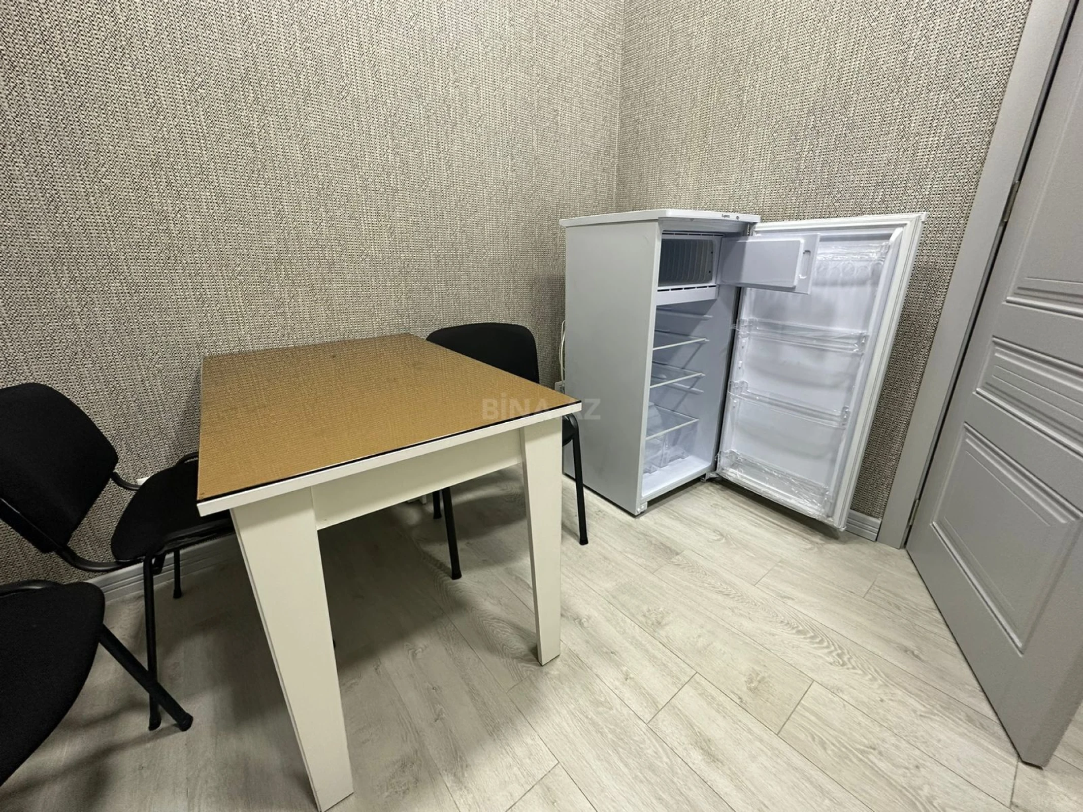 Kirayə verilir 4 otaqlı ofis 190 m²
