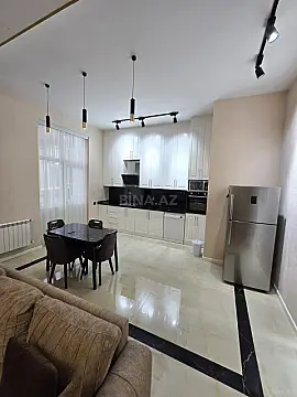 Kirayə verilir 3 otaqlı mənzil 130 m²