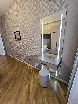 Kirayə verilir 3 otaqlı mənzil 130 m²