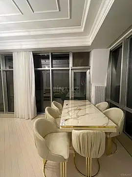 Kirayə verilir 3 otaqlı mənzil 136 m²