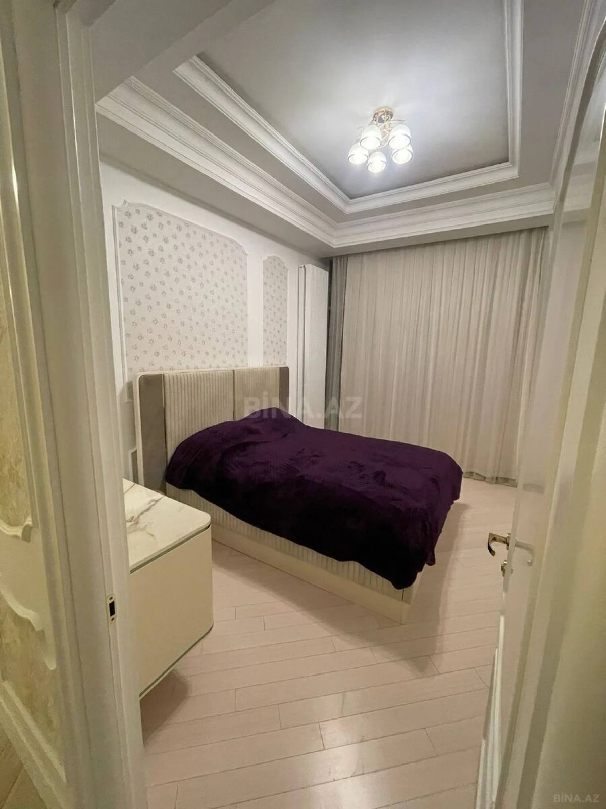 Kirayə verilir 3 otaqlı mənzil 136 m²