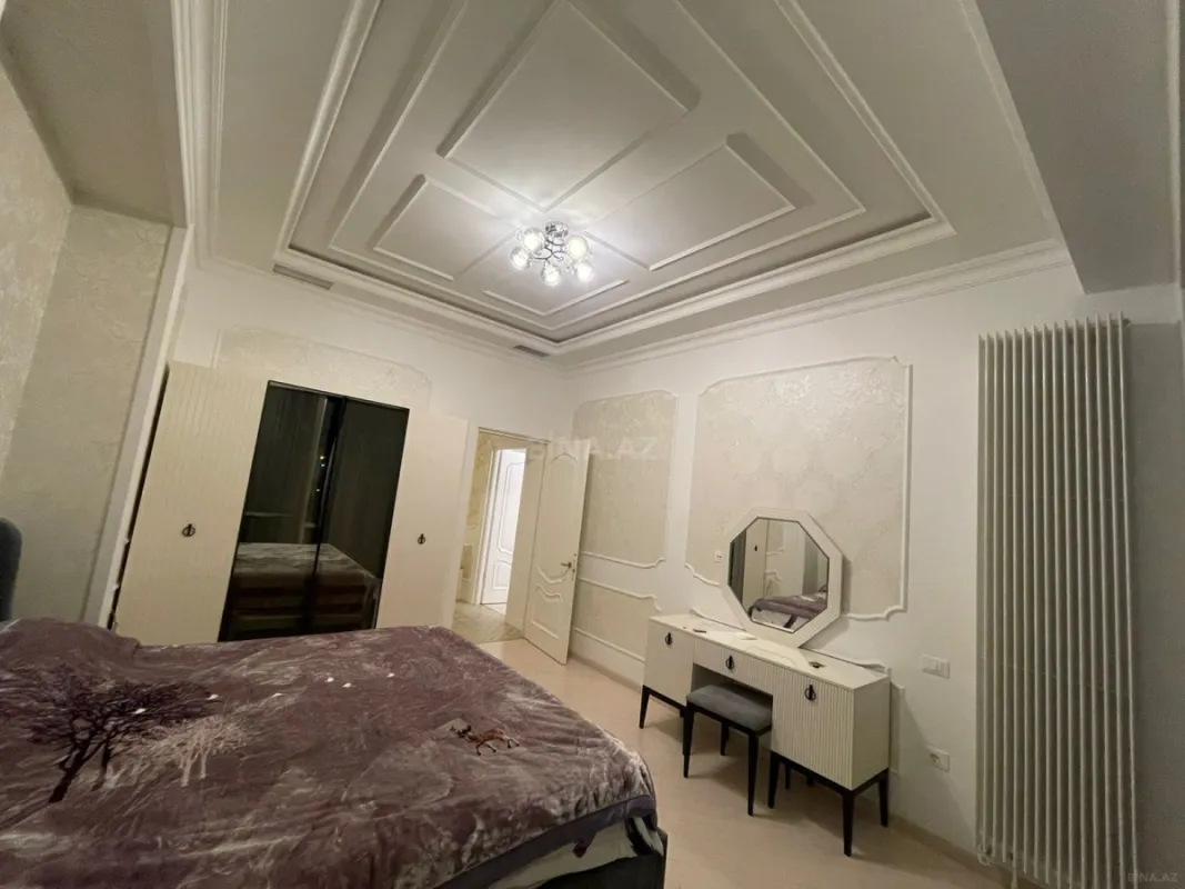 Kirayə verilir 3 otaqlı mənzil 136 m²