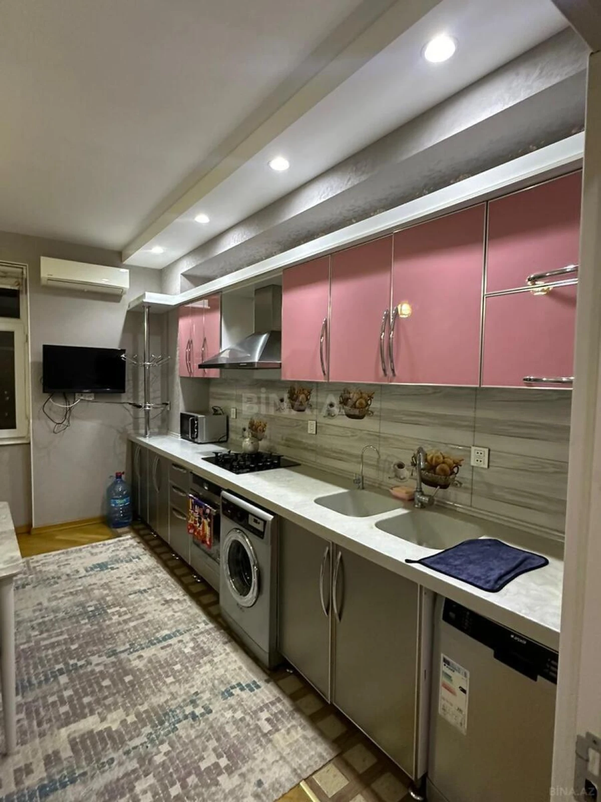 Kirayə verilir 3 otaqlı mənzil 98 m²