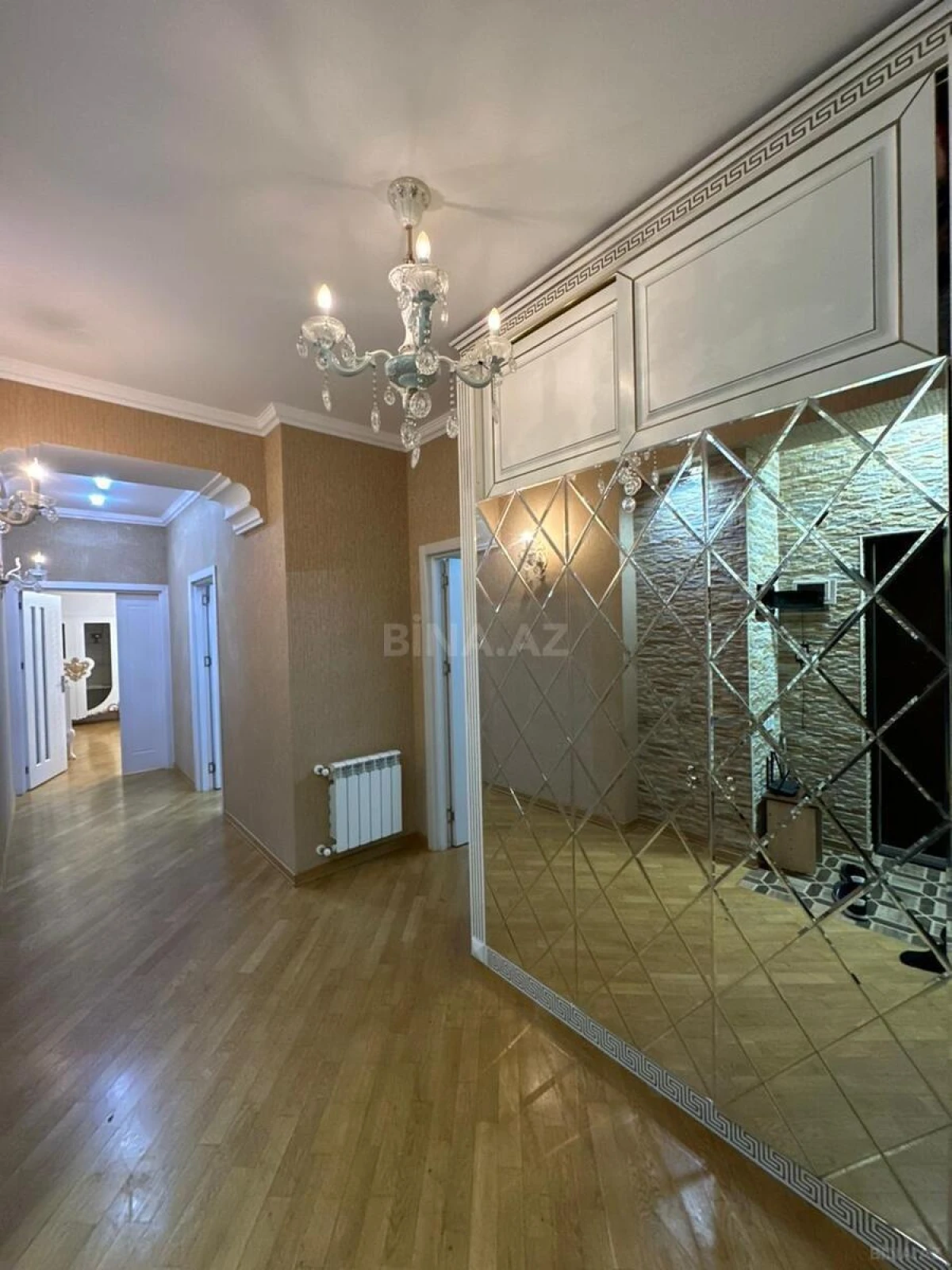 Kirayə verilir 3 otaqlı mənzil 98 m²