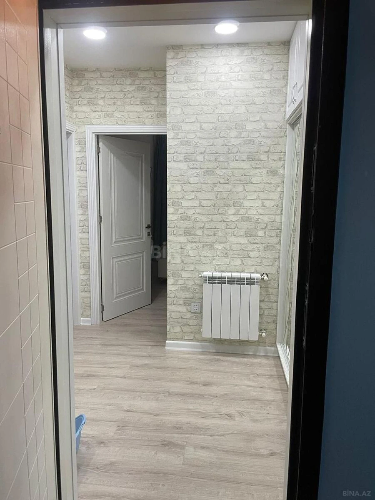 Kirayə verilir 2 otaqlı mənzil 60 m²