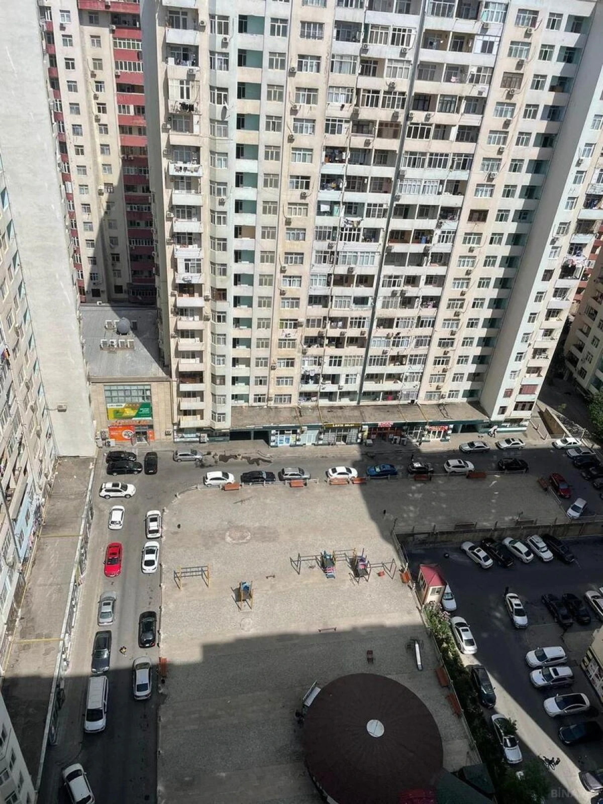 Kirayə verilir 2 otaqlı mənzil 60 m²