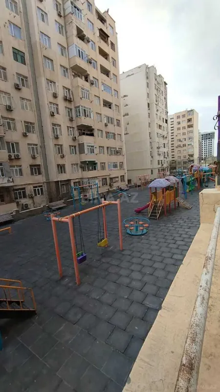 Satılır 3 otaqlı mənzil 70 m²