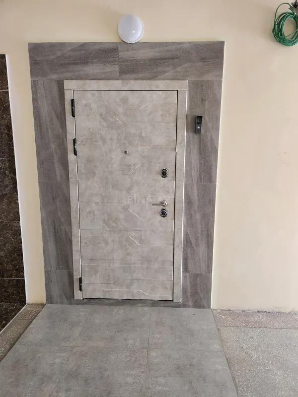 Satılır 3 otaqlı mənzil 94 m²