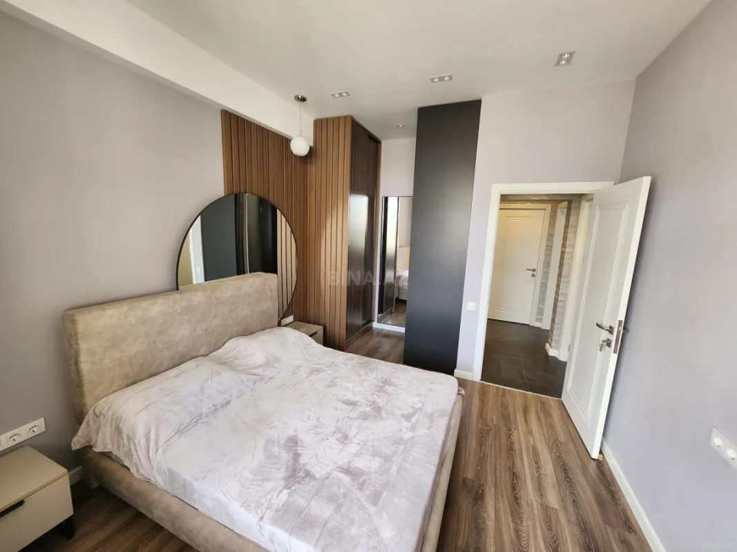 Satılır 3 otaqlı mənzil 94 m²