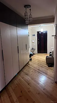 Satılır 3 otaqlı mənzil 140 m²