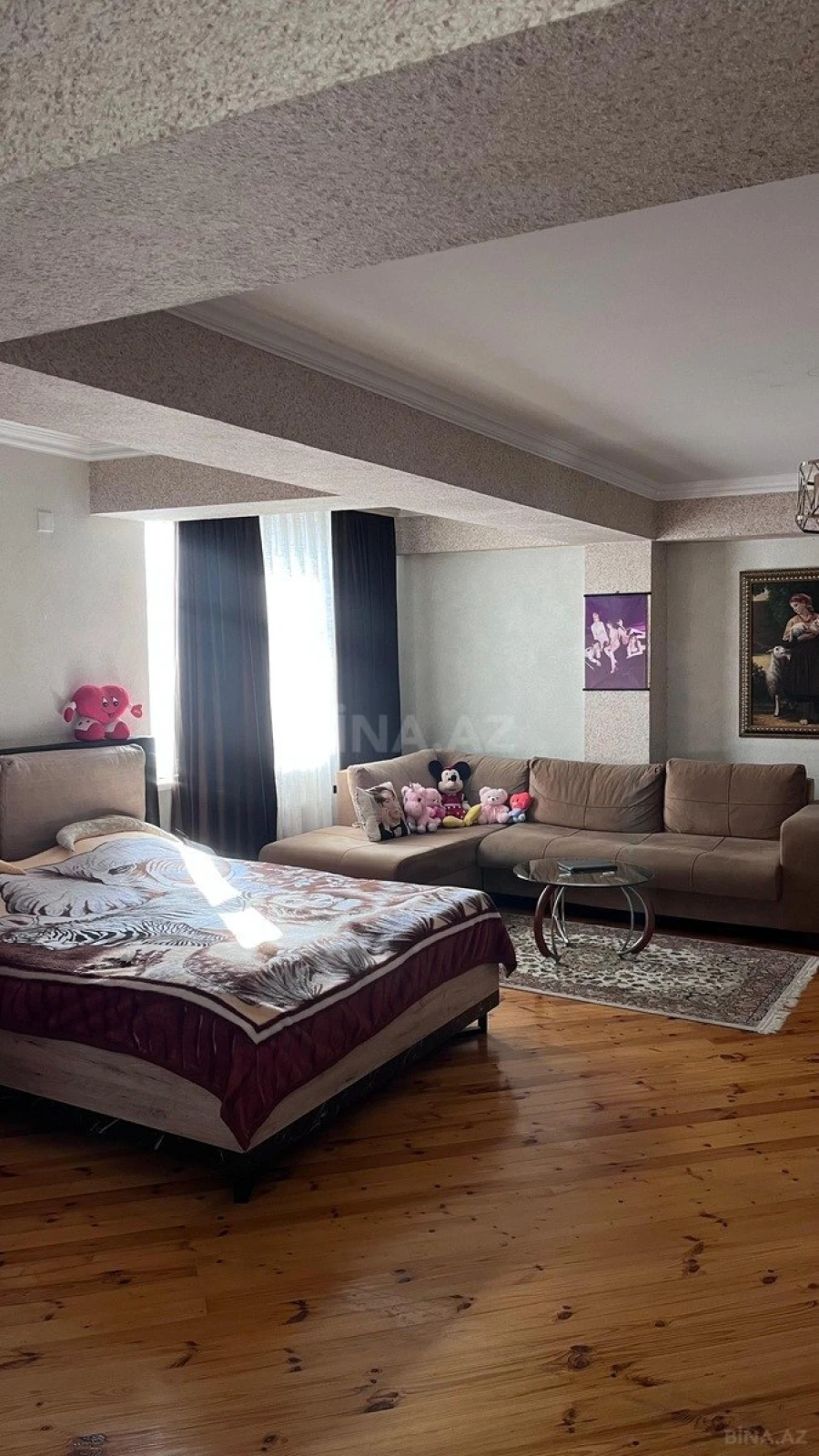 Satılır 3 otaqlı mənzil 140 m²
