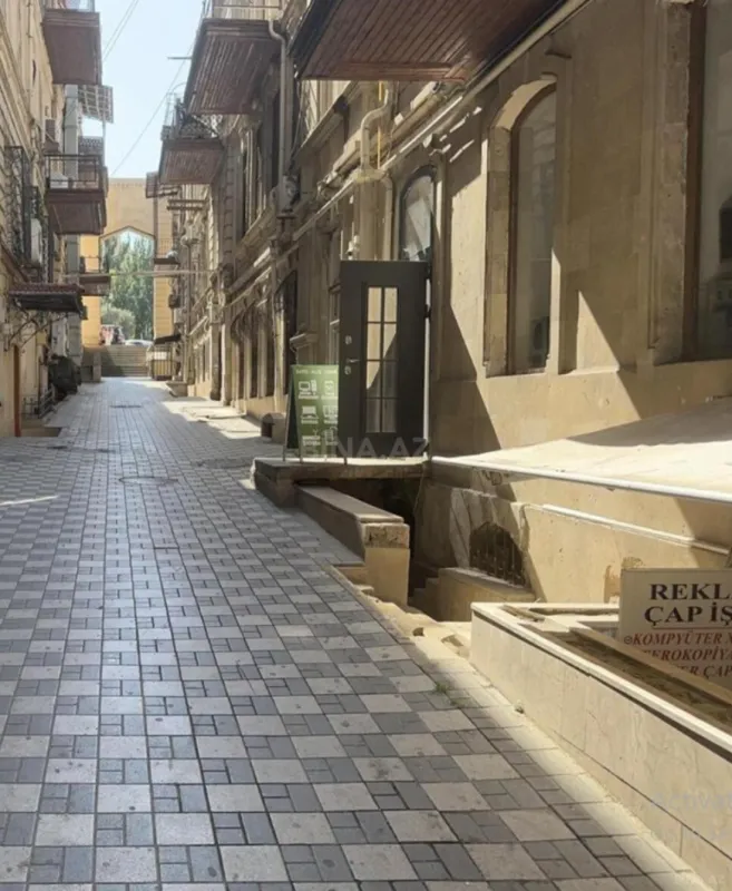 Satılır obyekt 35 m²