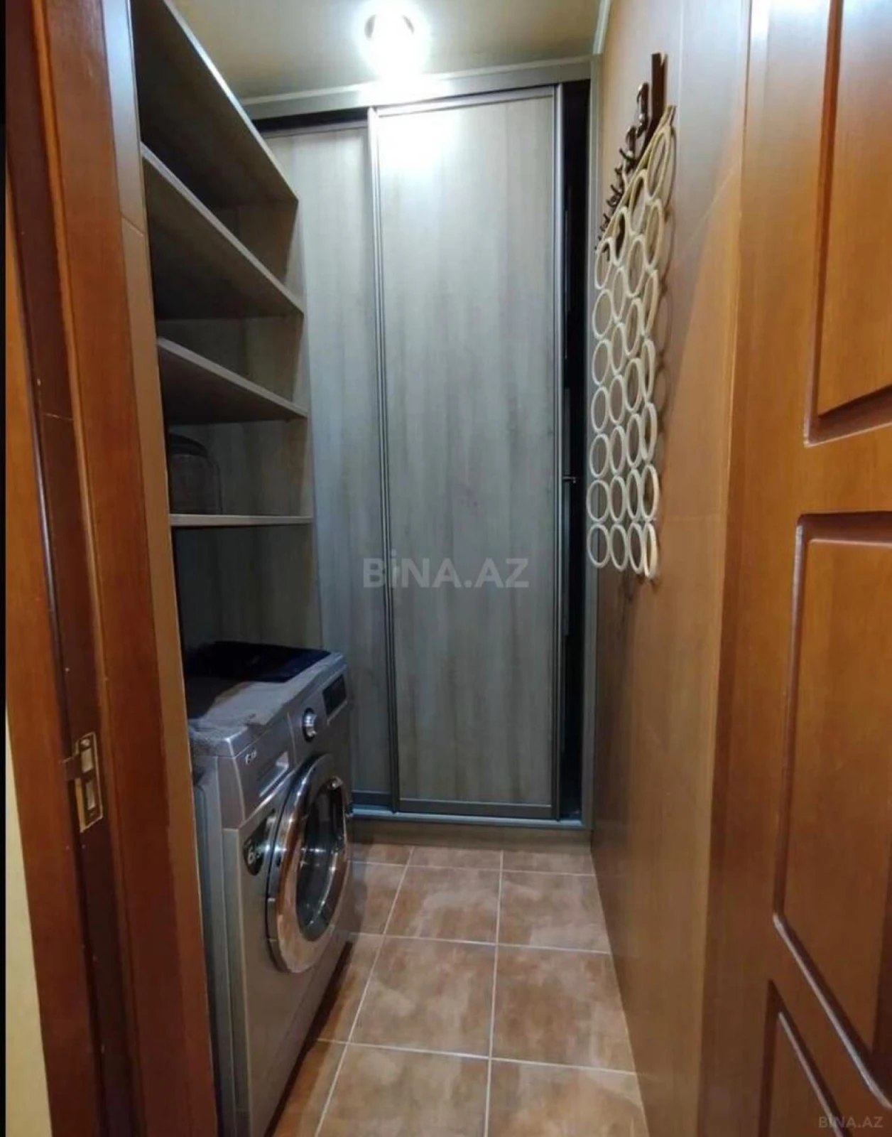 Satılır 2 otaqlı mənzil 90 m²