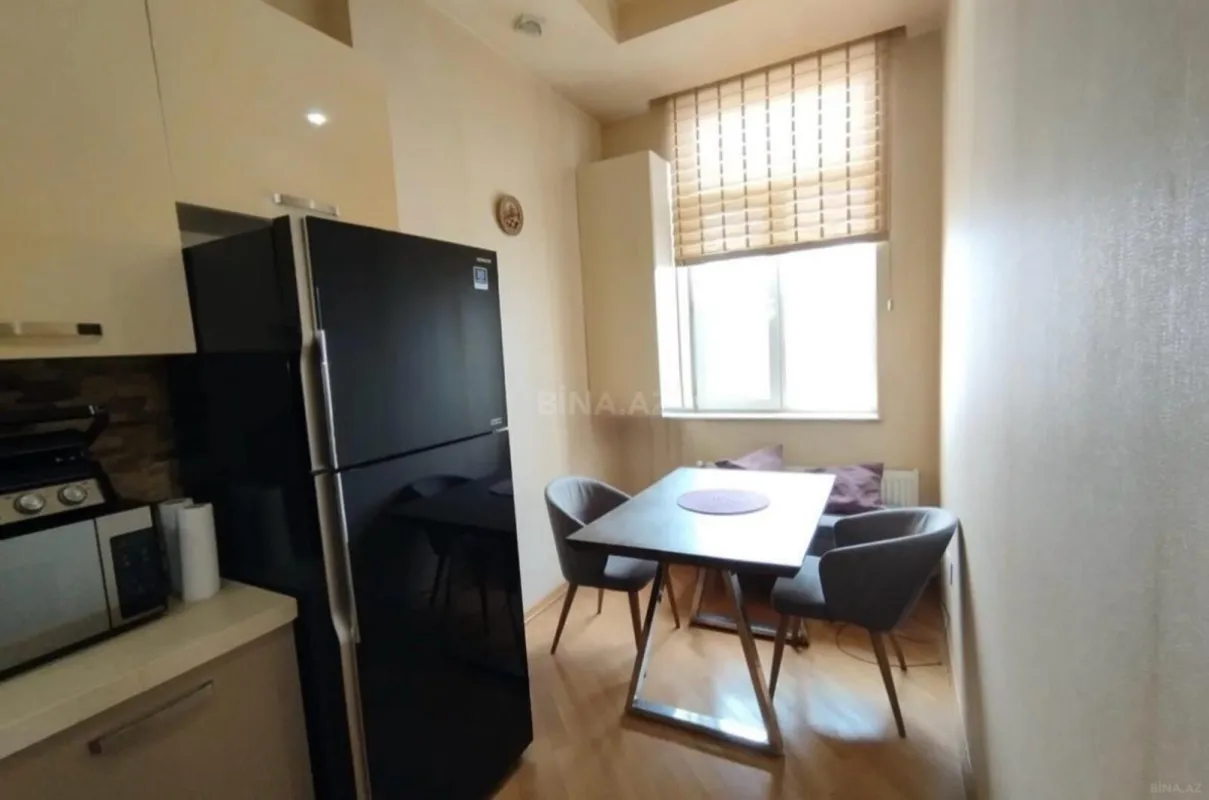 Satılır 2 otaqlı mənzil 90 m²
