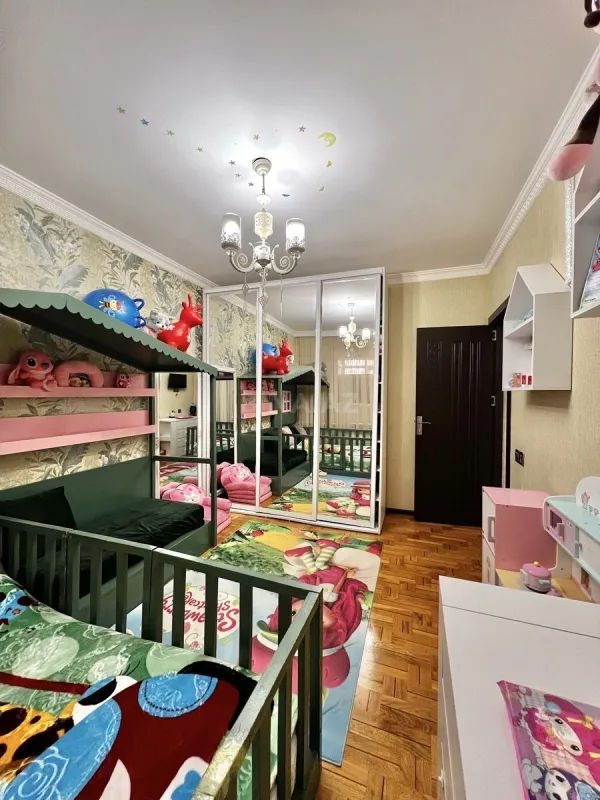 Satılır 3 otaqlı mənzil 120 m²