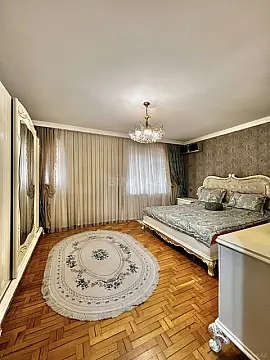 Satılır 3 otaqlı mənzil 120 m²