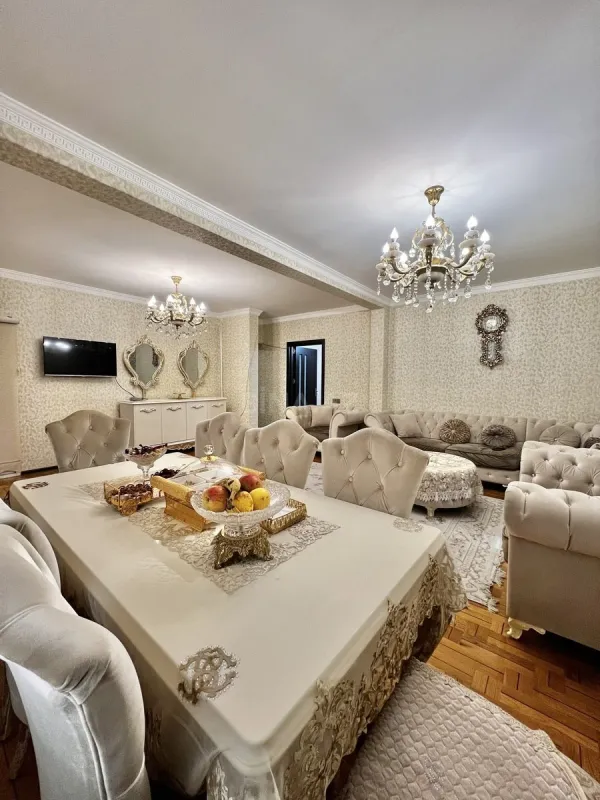 Satılır 3 otaqlı mənzil 120 m²