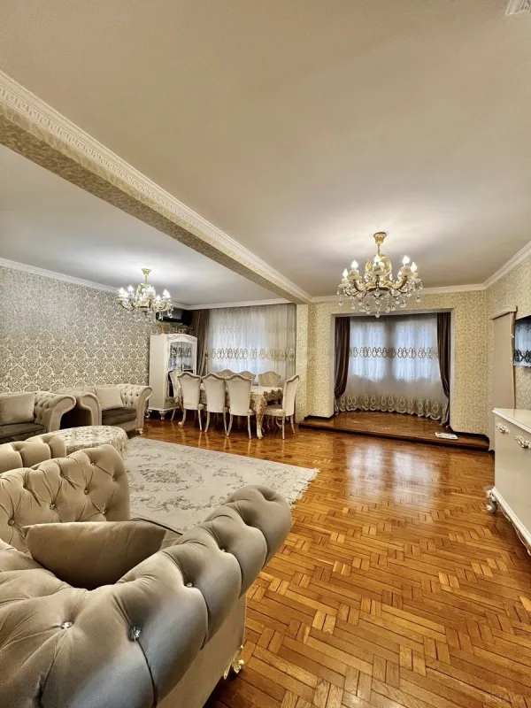 Satılır 3 otaqlı mənzil 120 m²