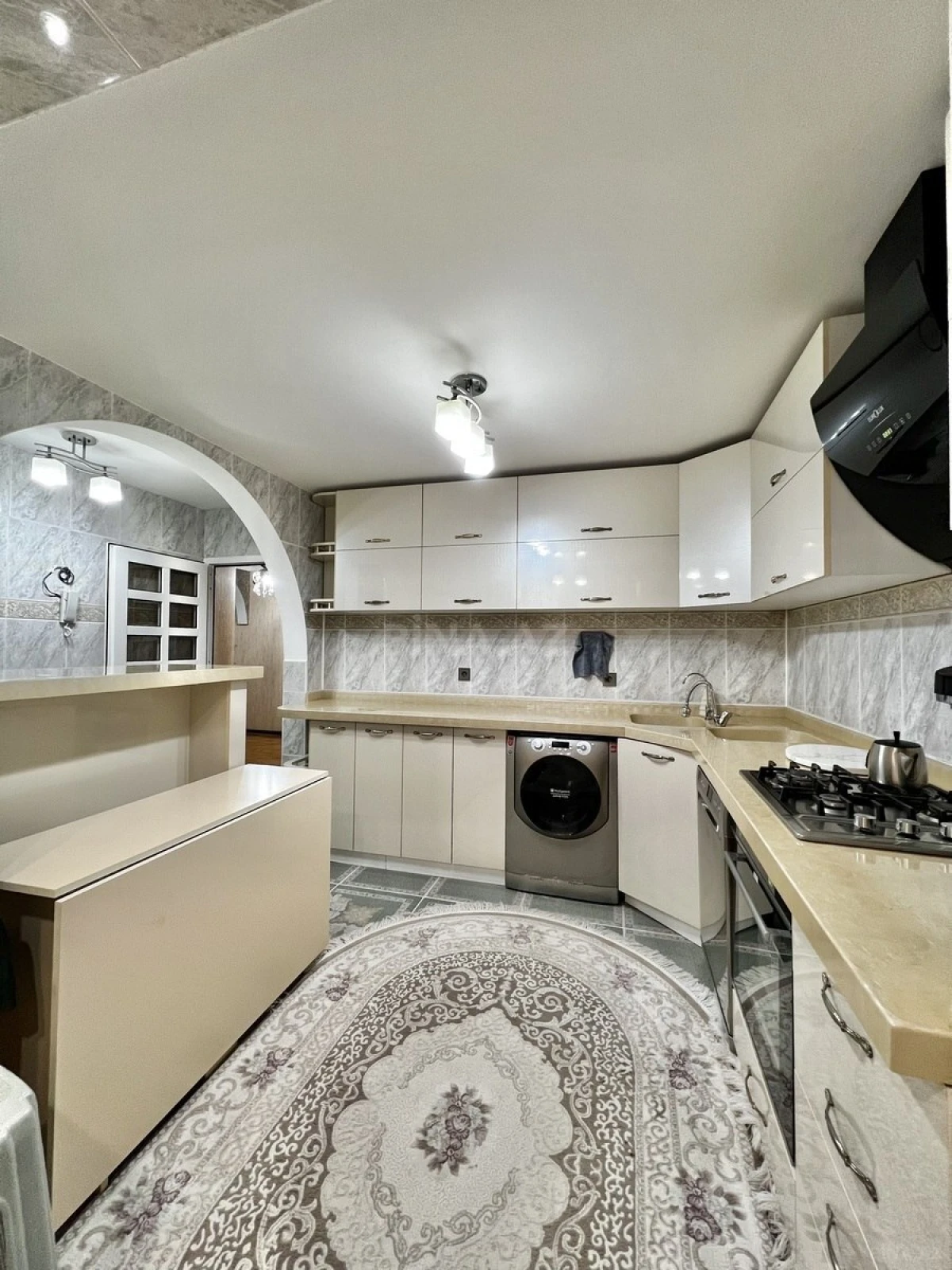 Satılır 3 otaqlı mənzil 120 m²