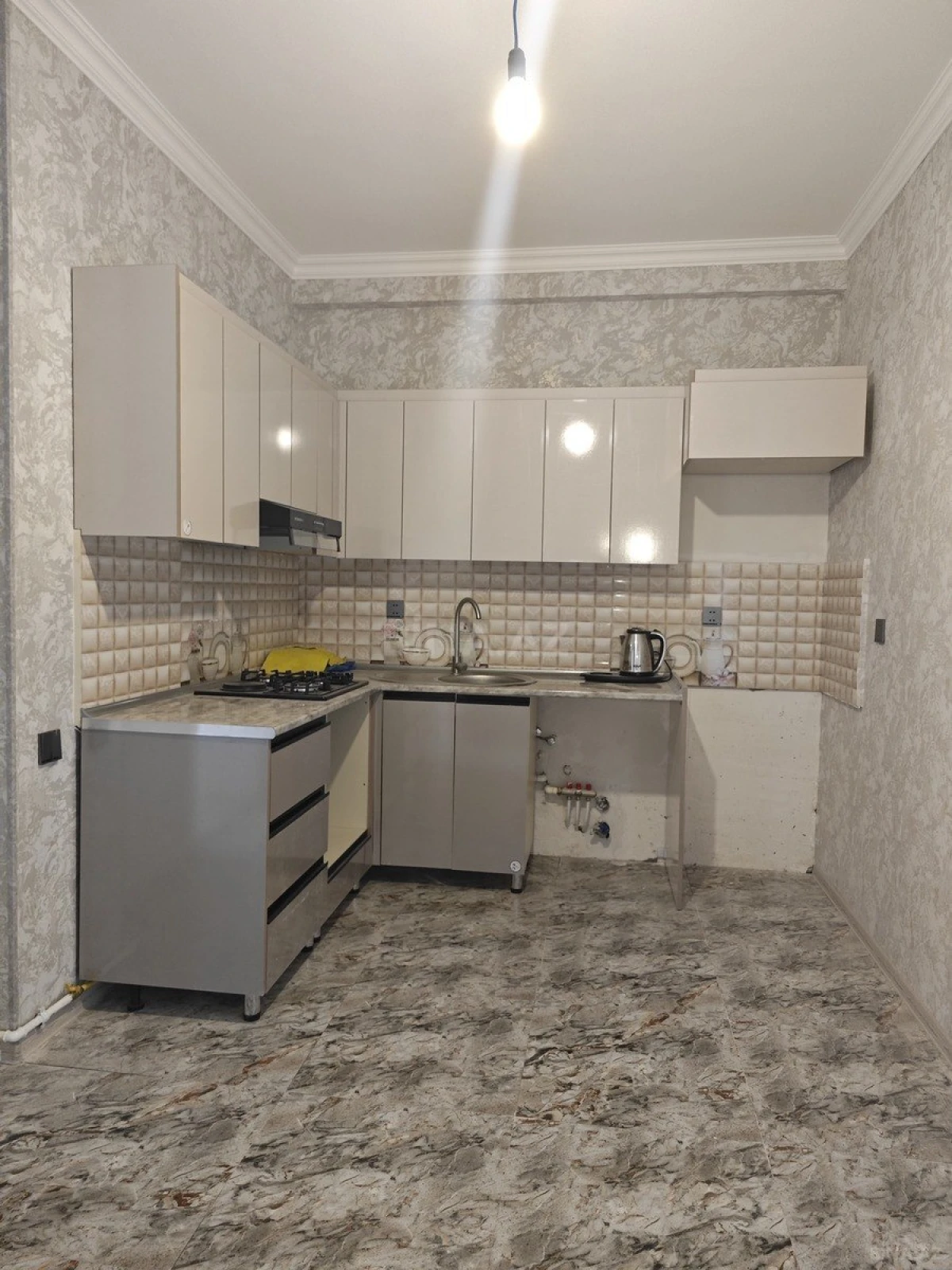 Kirayə verilir 3 otaqlı mənzil 75 m²
