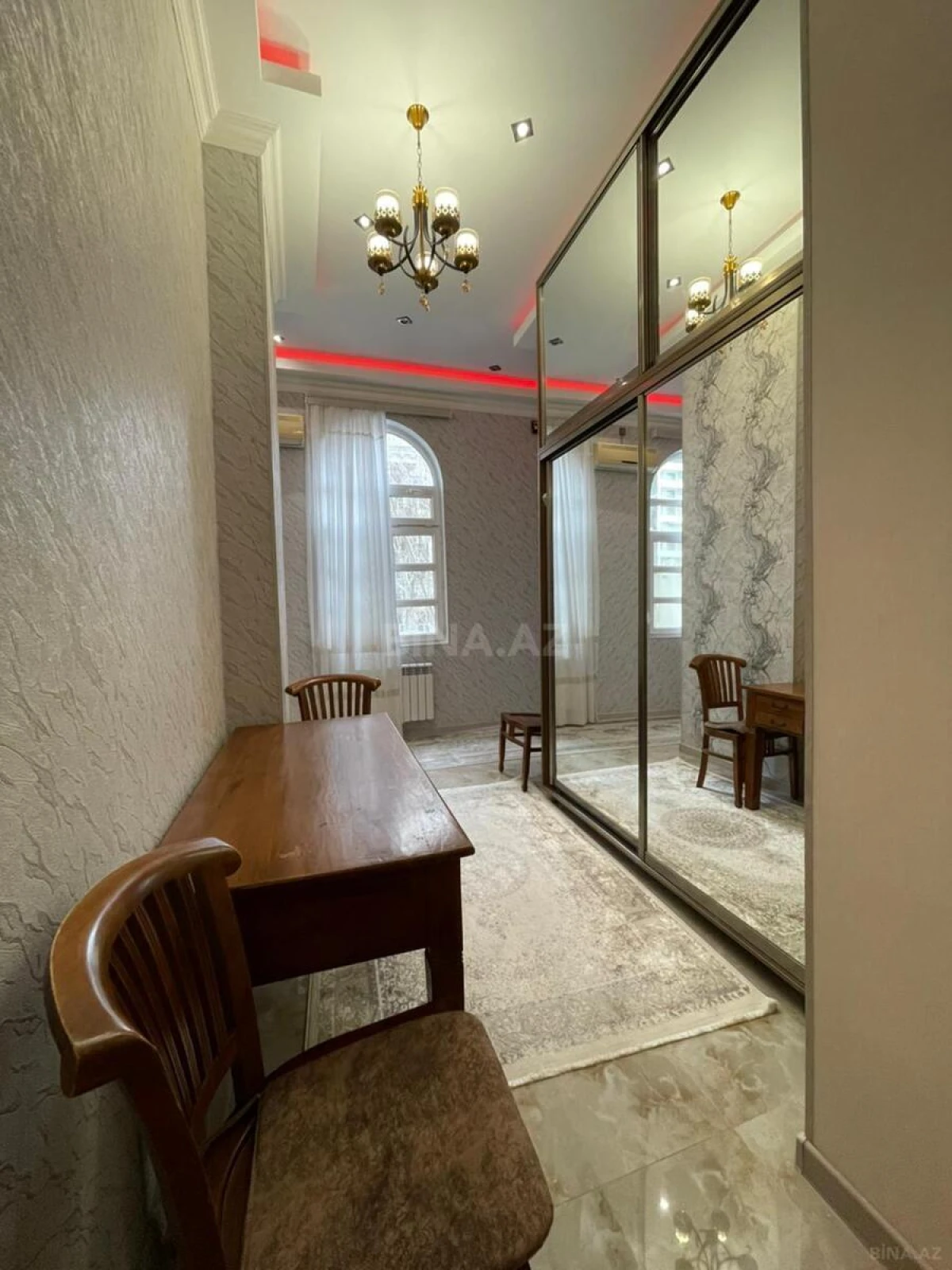 Satılır 3 otaqlı mənzil 100 m²