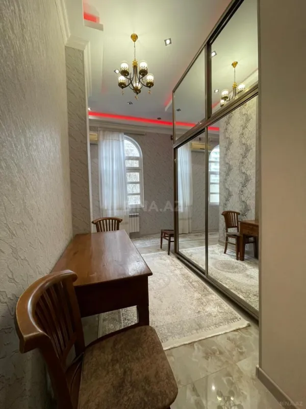Satılır 3 otaqlı mənzil 100 m²
