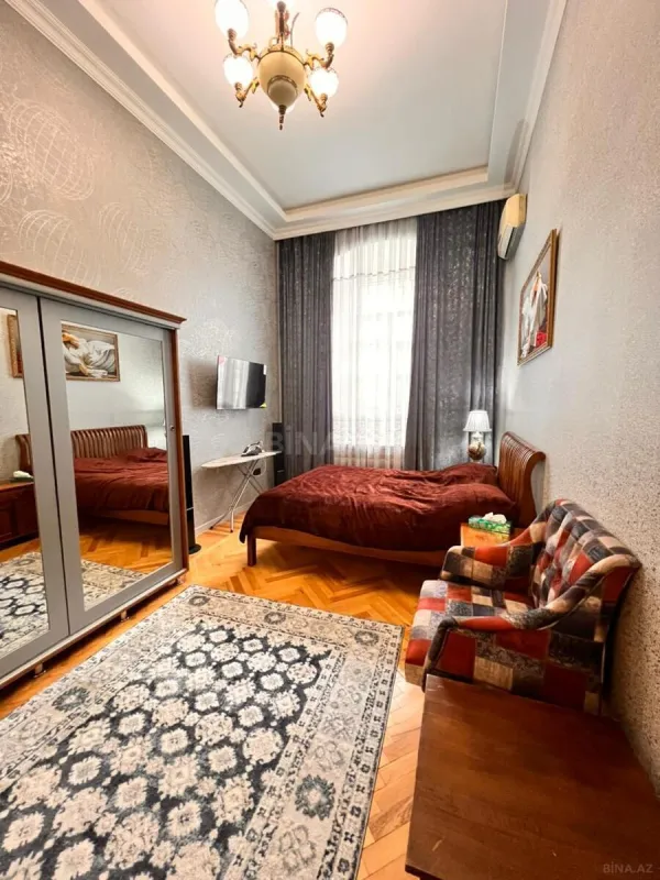 Satılır 3 otaqlı mənzil 100 m²