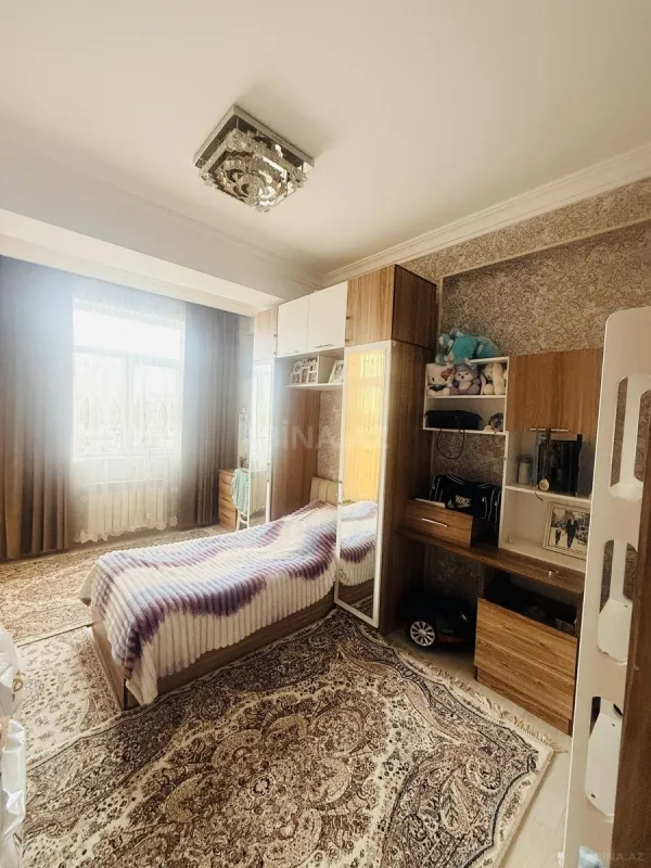Satılır 3 otaqlı mənzil 107.5 m²