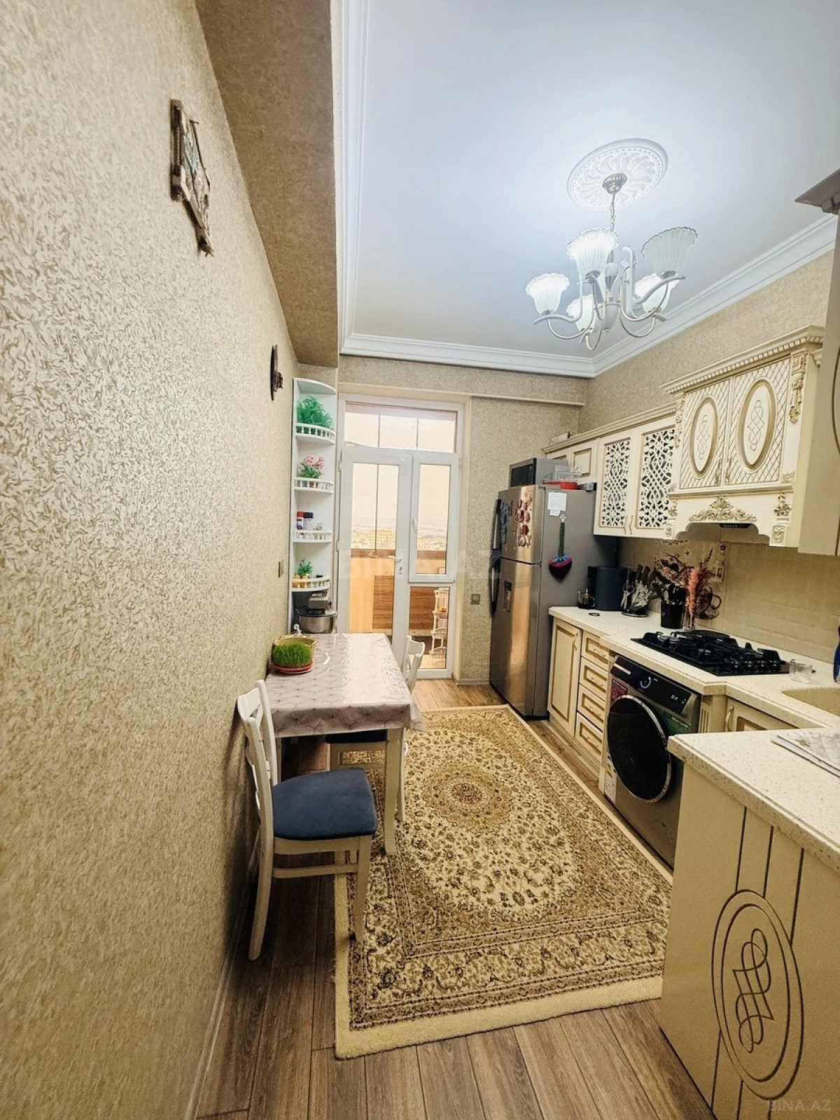 Satılır 3 otaqlı mənzil 107.5 m²