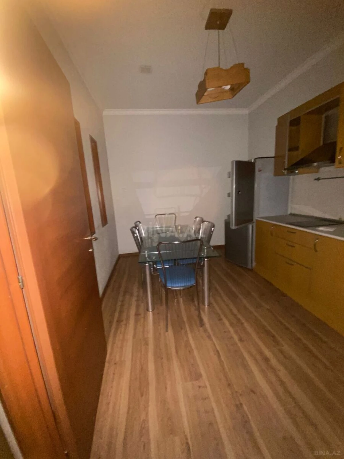 Kirayə verilir 4 otaqlı ofis 250 m²