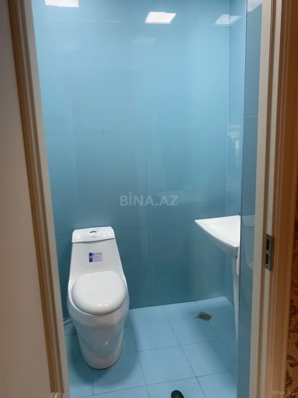 Satılır 6 otaqlı həyət evi 228 m²