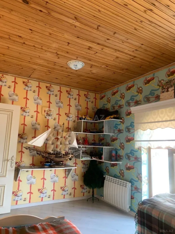 Satılır 6 otaqlı həyət evi 228 m²