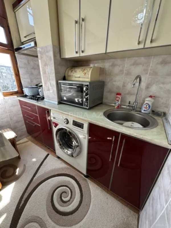 Satılır 3 otaqlı mənzil 65 m²