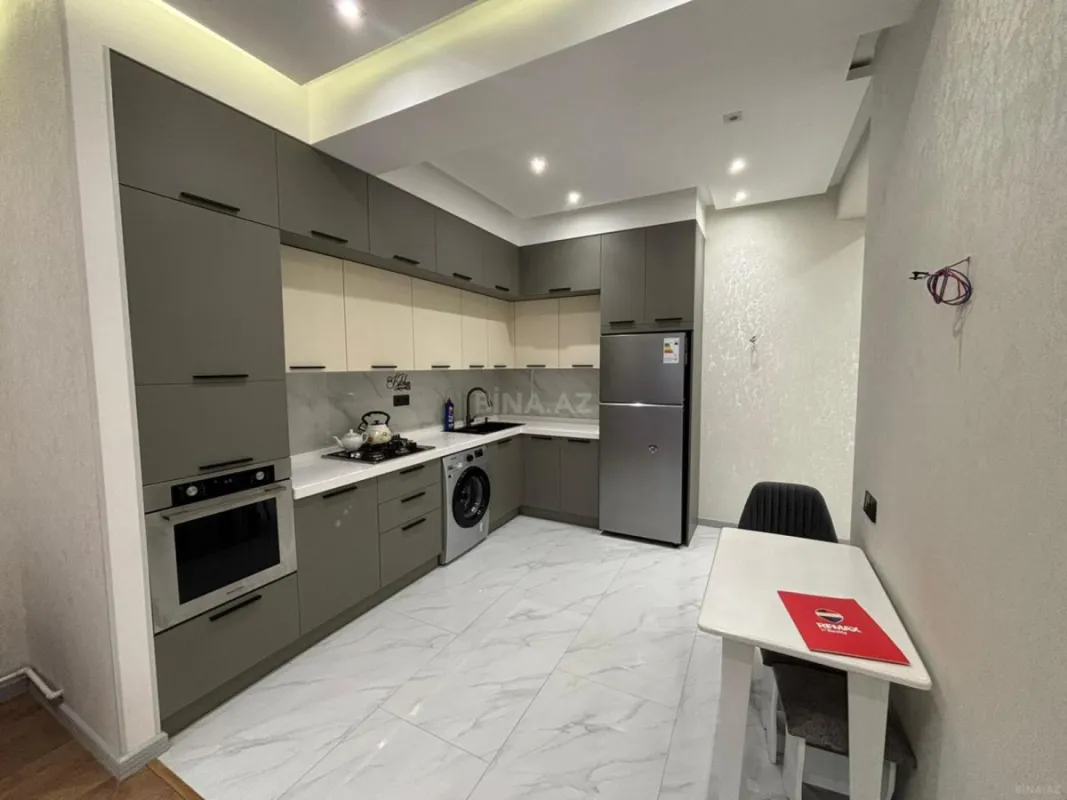Satılır 3 otaqlı mənzil 105 m²